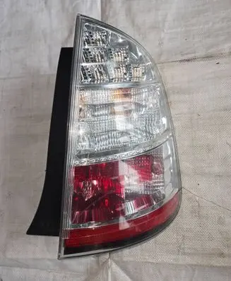 Toyota Prius (XW20) Rear/tail lights