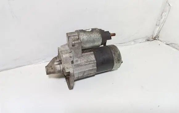 Nissan Qashqai+2 Starter motor LRS01968 181107