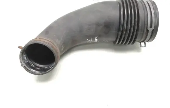 Volkswagen Touareg I Intercooler hose/pipe 7L6128628B 7L6128532A