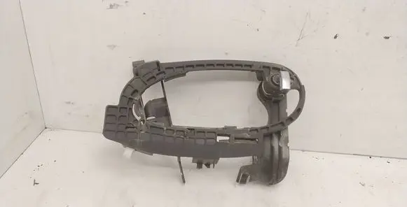 Front door exterior handle/bracket