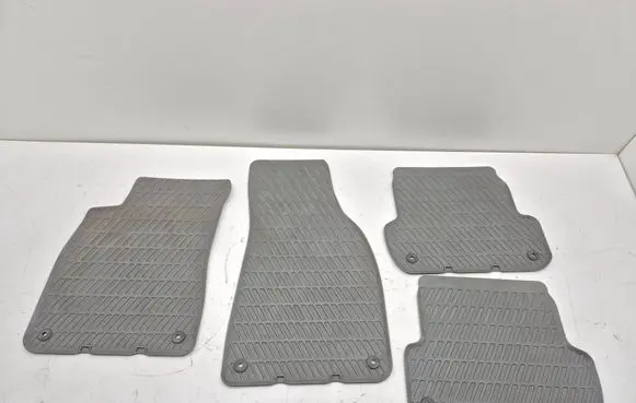 Audi A4 S4 B6 8E 8H Car floor mat set 8E10615501 8E0061511 8E1061501528