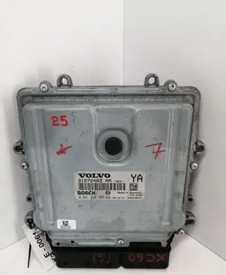 Volvo XC60 Engine control unit/module 31272462 0281012765