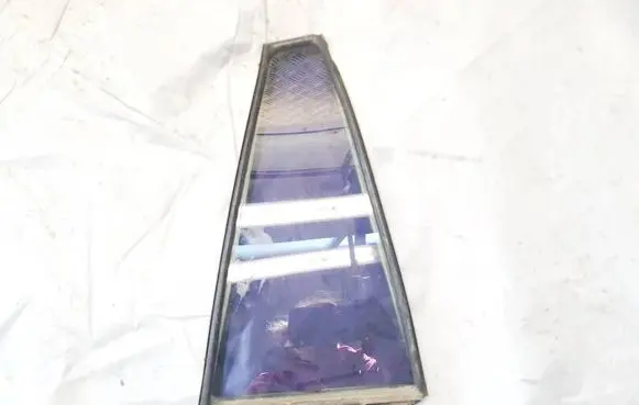 Toyota RAV 4 (XA30) Rear vent window glass 