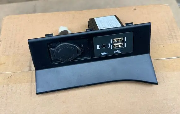 Lexus RX 450H USB control unit 5893248030 8619024030