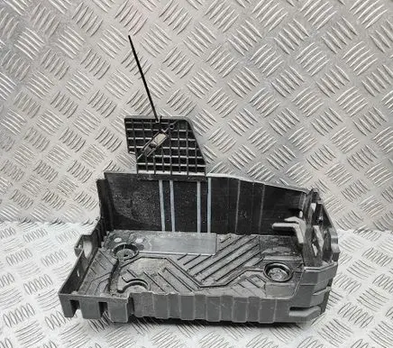 Opel Mokka B Battery box tray 9823533180