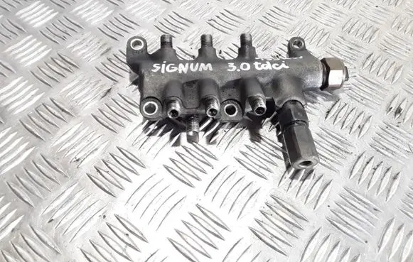 Opel Signum Fuel main line pipe 10E2517