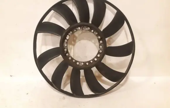 Audi A4 S4 B5 8D Fan impeller 058121301B