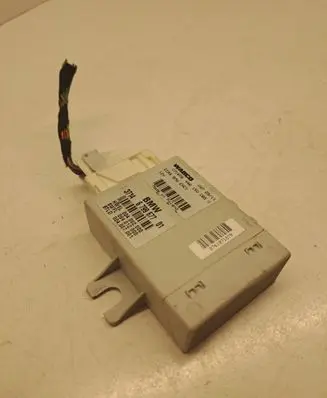 BMW 5 F10 F11 Air suspension control unit module (rear) 37146799677 4461500650 004002000
