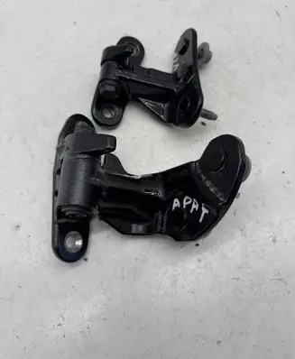 Mercedes-Benz GLE W167 Rear door lower hinge A046572 0000090552