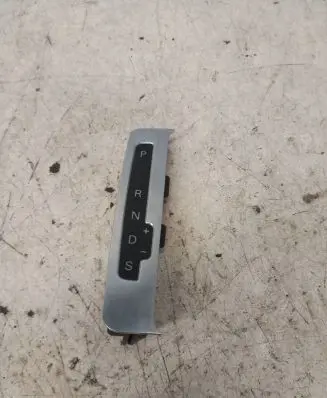 Audi A6 S6 C6 4F Gear shift selector indicator 4F1713463D 397139070414