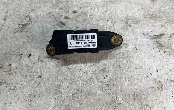 Mercedes-Benz E W211 Airbag deployment crash/impact sensor 0018209126