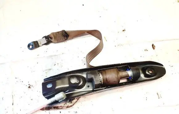 Volvo XC90 Front seatbelt