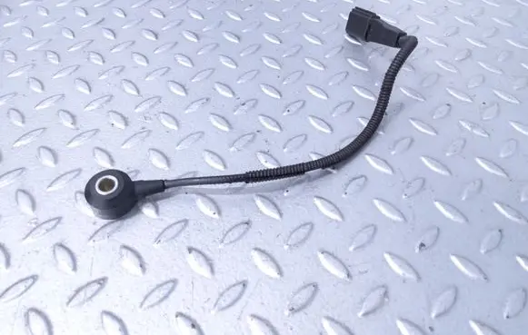 Volkswagen PASSAT CC Detonation knock sensor 022905377B 022905376
