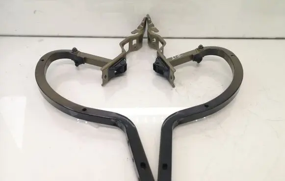 Lexus IS 220D-250-350 Tailgate/trunk/boot hinge