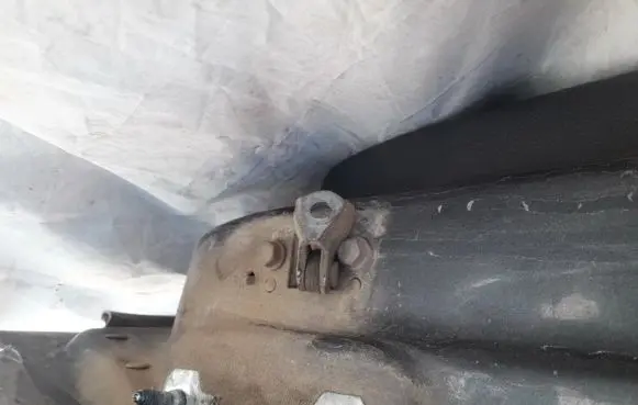 Renault Laguna II Rear door check strap stopper