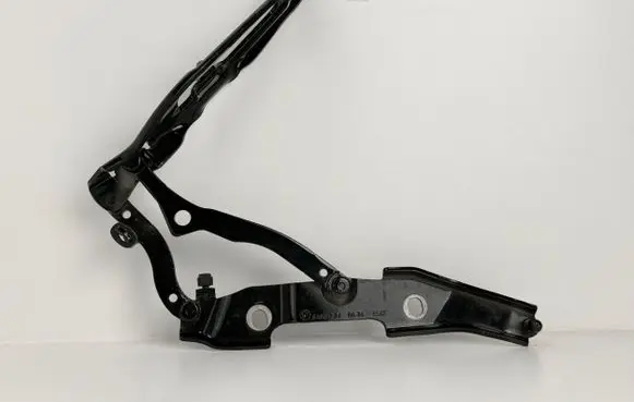 BMW 2 G42 Loading door upper hinge 8492142