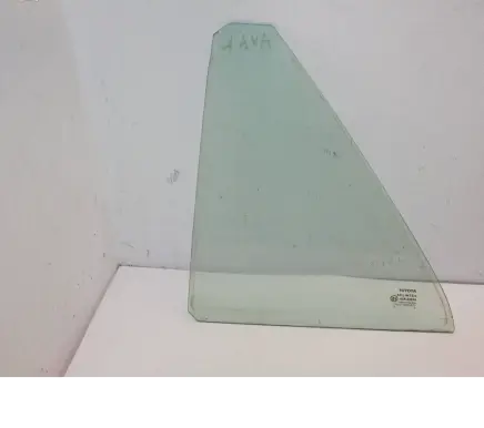 Toyota Avensis T250 Rear side window 43R00048 DOT24AS2M68