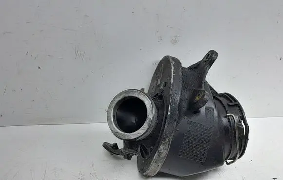 Mercedes-Benz E W211 Intake resonator A6460980807
