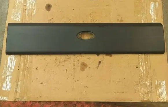 Renault Master III Rear fender molding trim 768F20003R