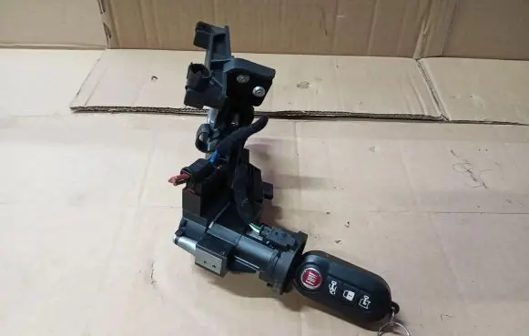 Fiat Fiorino Ignition lock 61160701