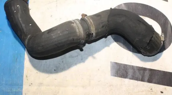 Volvo S60 Engine coolant pipe/hose 31274103