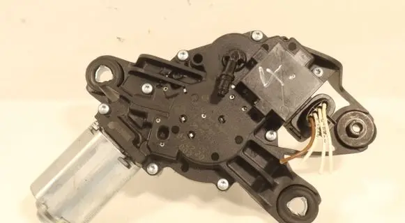 Volkswagen Golf Plus Rear window wiper motor 0390201809