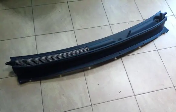 Jeep Cherokee Wiper trim JCI2434362 68102557 NE70553