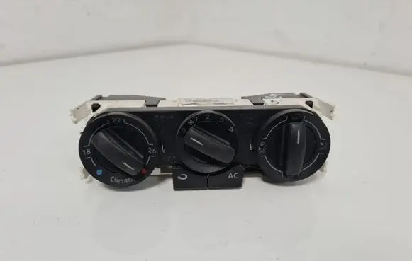Volkswagen Polo IV 9N3 Climate control unit 6Q0820045H