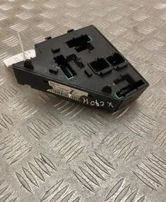 Volvo XC90 Fuse module 31473569