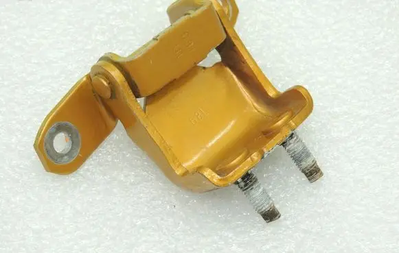 Suzuki Vitara (LY) Rear door upper hinge 6942068LA0
