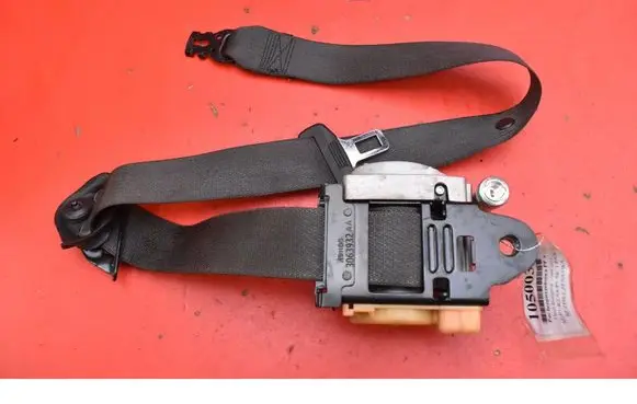 Opel Insignia A Front seatbelt 13303851