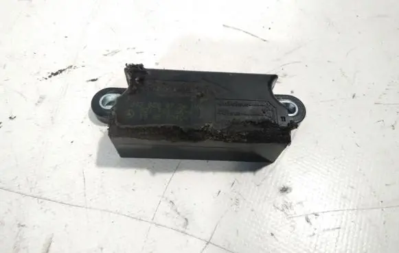Mercedes-Benz C W203 Airbag deployment crash/impact sensor 821761664