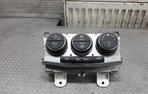 Mazda 5 Climate control unit K1900CE49B04