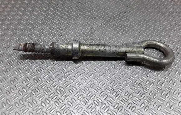 Peugeot 407 Towing hook eye 