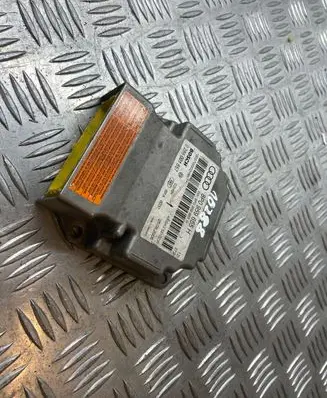 Audi A3 S3 8P Airbag control unit/module 8P0959655H