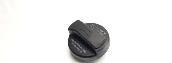 Volkswagen Golf IV Oil filler cap 026103485