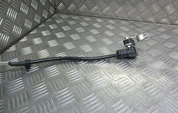 Maserati Levante Positive cable (battery) 6700064690