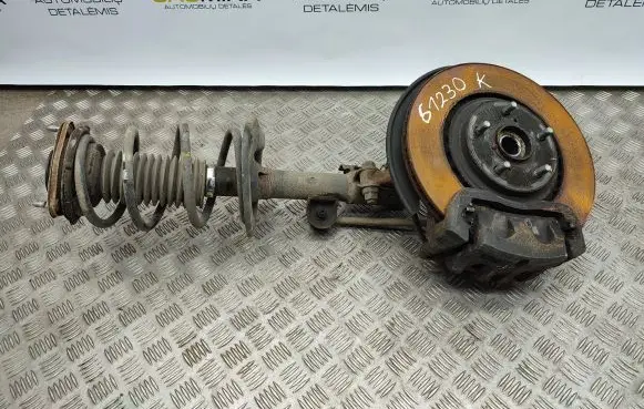 Toyota RAV 4 (XA40) Front suspension assembly kit set 