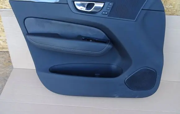Volvo XC60 Trunk/boot side trim panel