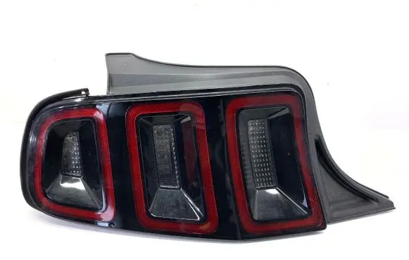 Ford Mustang V Rear/tail lights DR33-13B505-AH