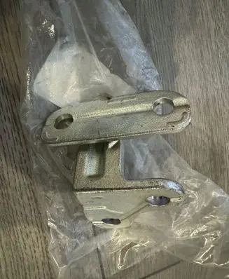 Land Rover Range Rover L405 Front door lower hinge LR073596