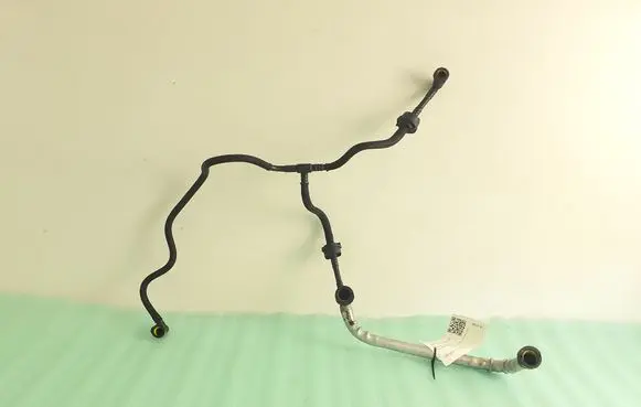 Nissan Juke I F15 Vacuum line/pipe/hose 