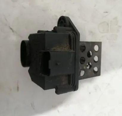 Citroen C4 I Picasso Coolant fan relay 9658508980
