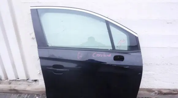 Opel Crossland X Front door
