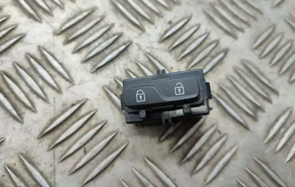 Volvo XC60 Central locking switch button 31318988