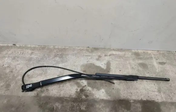 Volvo S90, V90 Front wiper blade arm 31440421