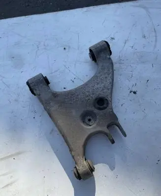 Tesla Model 3 Coil spring/strut mount 102141600A