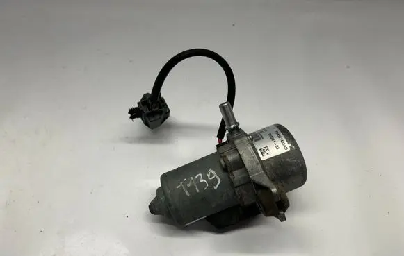 Dodge Challenger Vacuum pump 04581485AD P04581485AD