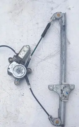 Suzuki Swift I Front door window regulator motor