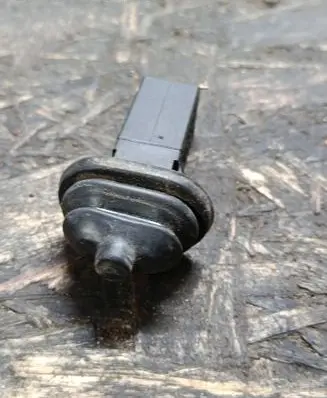 BMW 5 E60 E61 Fuel tank opening switch 82289392